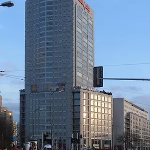 https://metro-budget-place.warsawhotelspoland.com